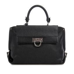 朗吉箱包产品综合解析 图片展示、加盟店评估与服装系列介绍